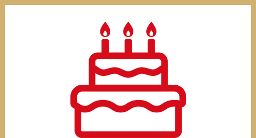 誕生日ケーキ上