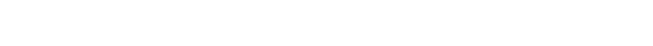 形の歪みや汚れがないか、底がしっかりと接着されているかなどを検査します。靴を箱に入れ、最後に箱ごと金属探知機にかけ、安全かどうかを確かめてから出荷します。